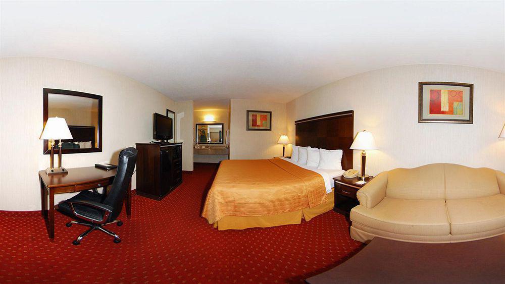 Quality Inn Mount Airy Mayberry Buitenkant foto